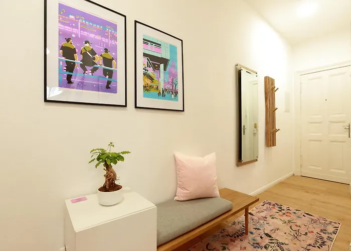 P42 Room22 Kollwitzkiez ברלין