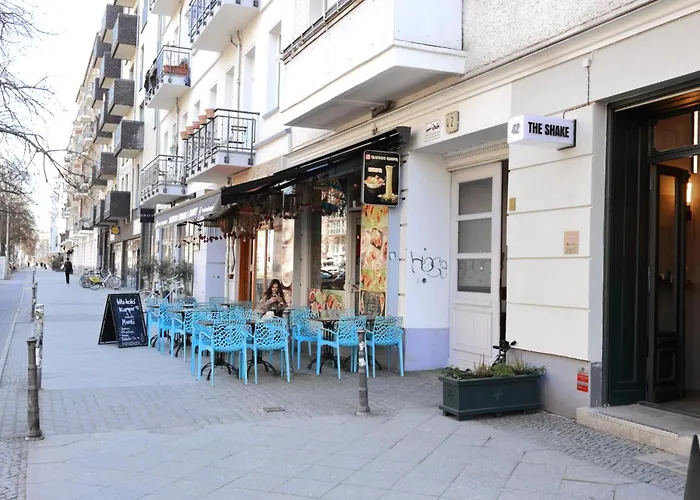 P42 Room22 Kollwitzkiez * ברלין