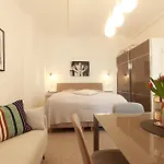 P42 Room22 Kollwitzkiez *