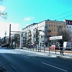 P42 Room22 Kollwitzkiez Апартаменты